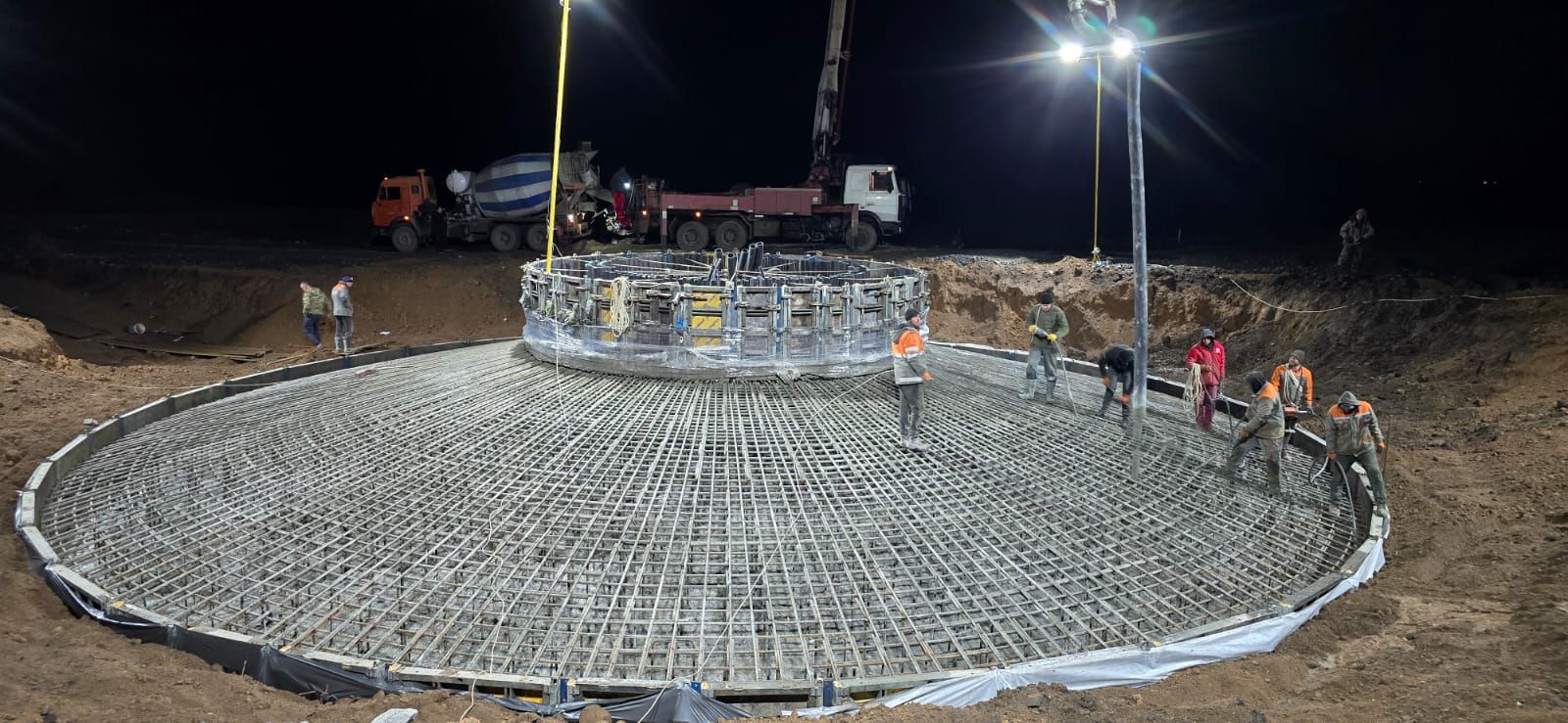 zaversheno-ostanniy-etap-zalyvky-fundamentiv-vitroparku-etg